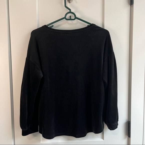 Old Navy // Black Velvet/Velour Soft Balloon Long Sleeve Top - Picture 7 of 7